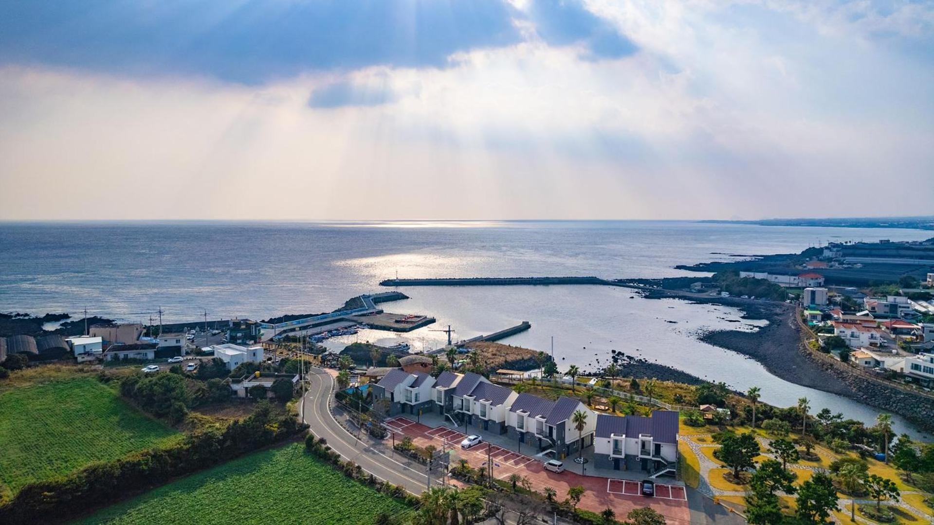 Jeju Badayeon Villa ソギポ エクステリア 写真